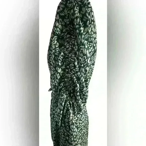 Green Wrap Dress - Picture 4 of 10